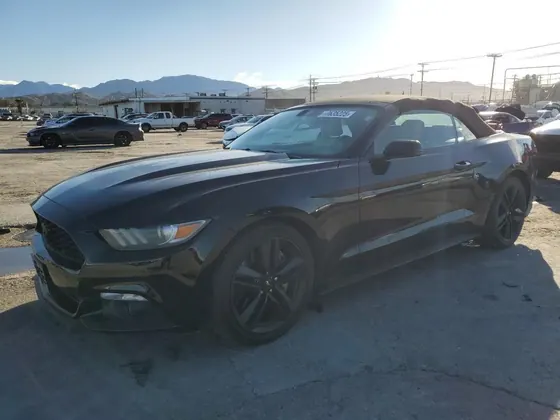 2017 Ford Mustang VIN 1FATP8UH0H5293913 - photo 2 of 11