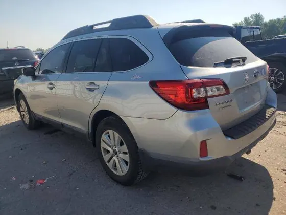 2017 Subaru Outback VIN 4S4BSAFC0H3375547 - photo 5 of 13