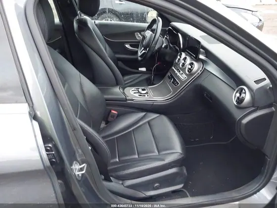 2019 Mercedes-Benz C-Class C 300 4MATIC VIN 55SWF8EB2KU289936 - photo 5 of 11