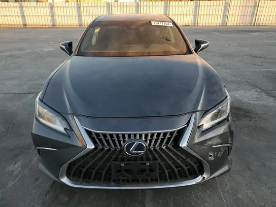 2022 Lexus ES VIN 58ADA1C12NU025768 - photo 5 of 14