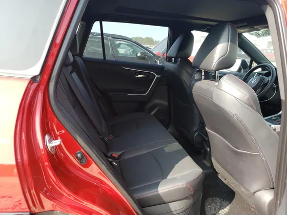 2024 Toyota RAV4 Prime (PHEV) VIN JTMFB3FV0RD166307 - photo 4 of 13