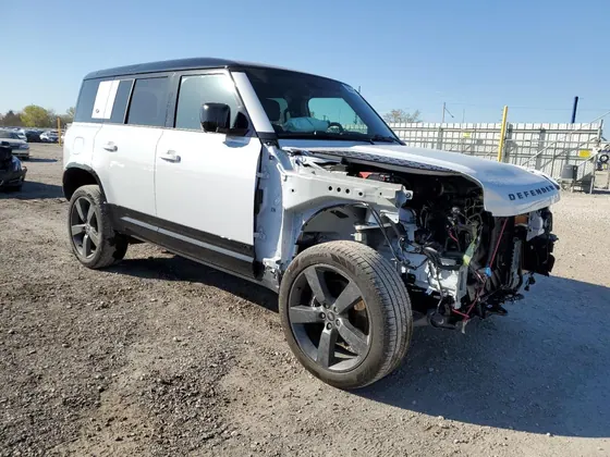2023 Land Rover Defender VIN SALEWEEEXP2172646 - photo 2 of 14