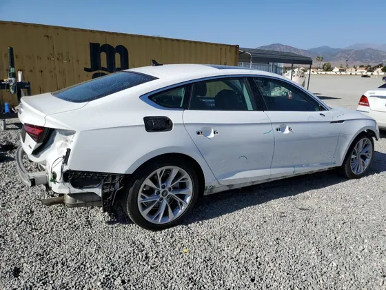 2021 Audi A5 VIN WAUABCF52MA039978 - photo 3 of 13