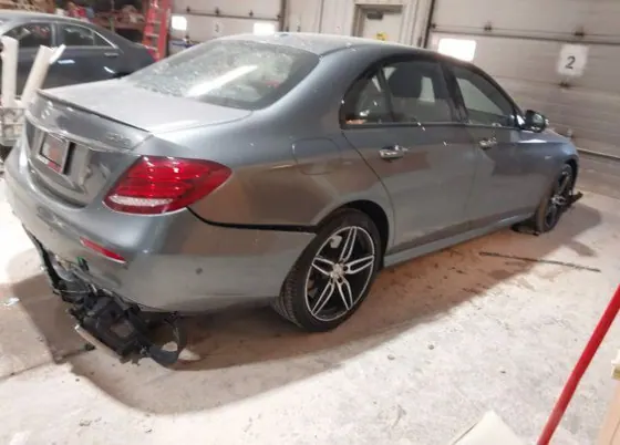 2018 Mercedes-Benz E-Class AMG E43 VIN WDDZF6EB5JA396446 - photo 5 of 12