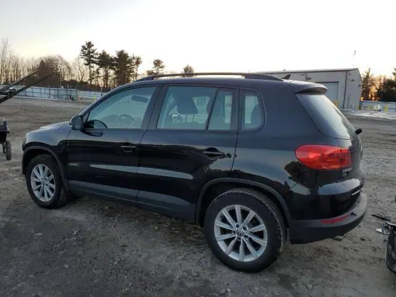 2017 Volkswagen Tiguan VIN WVGBV7AX5HK053089 - photo 3 of 11