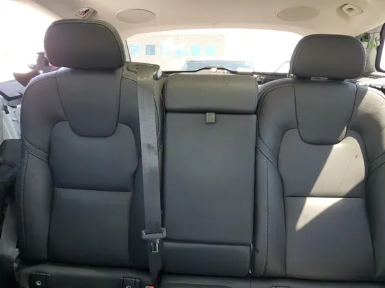 2023 Volvo XC60 VIN YV4L12RA5P1217692 - photo 12 of 14